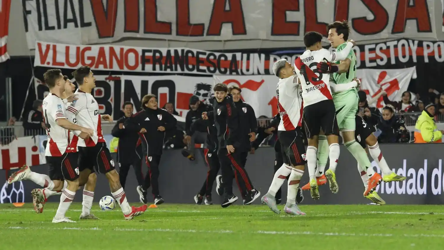 River se aferró a un festejo increíble.