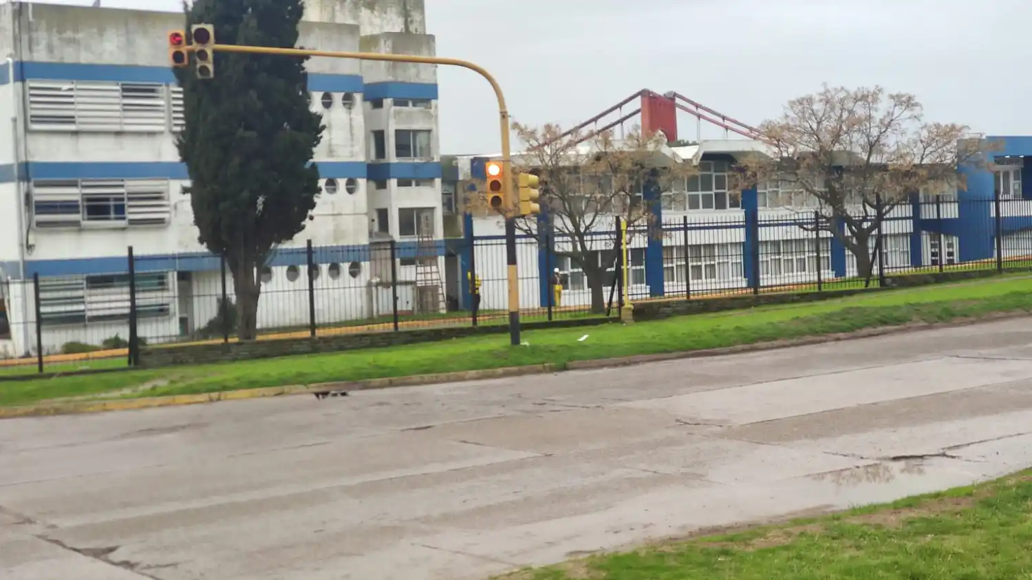 El edificio donde funciona el Consejo no abrió hoy sus puertas