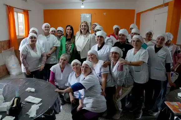 Scaglia encabezó la apertura de sobres para la reforma del Centro de Salud San Fernando