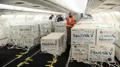 Llegó el decimoséptimo vuelo de Aerolíneas con más de 470 mil dosis de Sputnik V