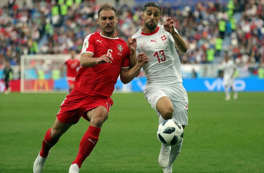 Suiza le gana a Serbia y se acerca a los octavos de final