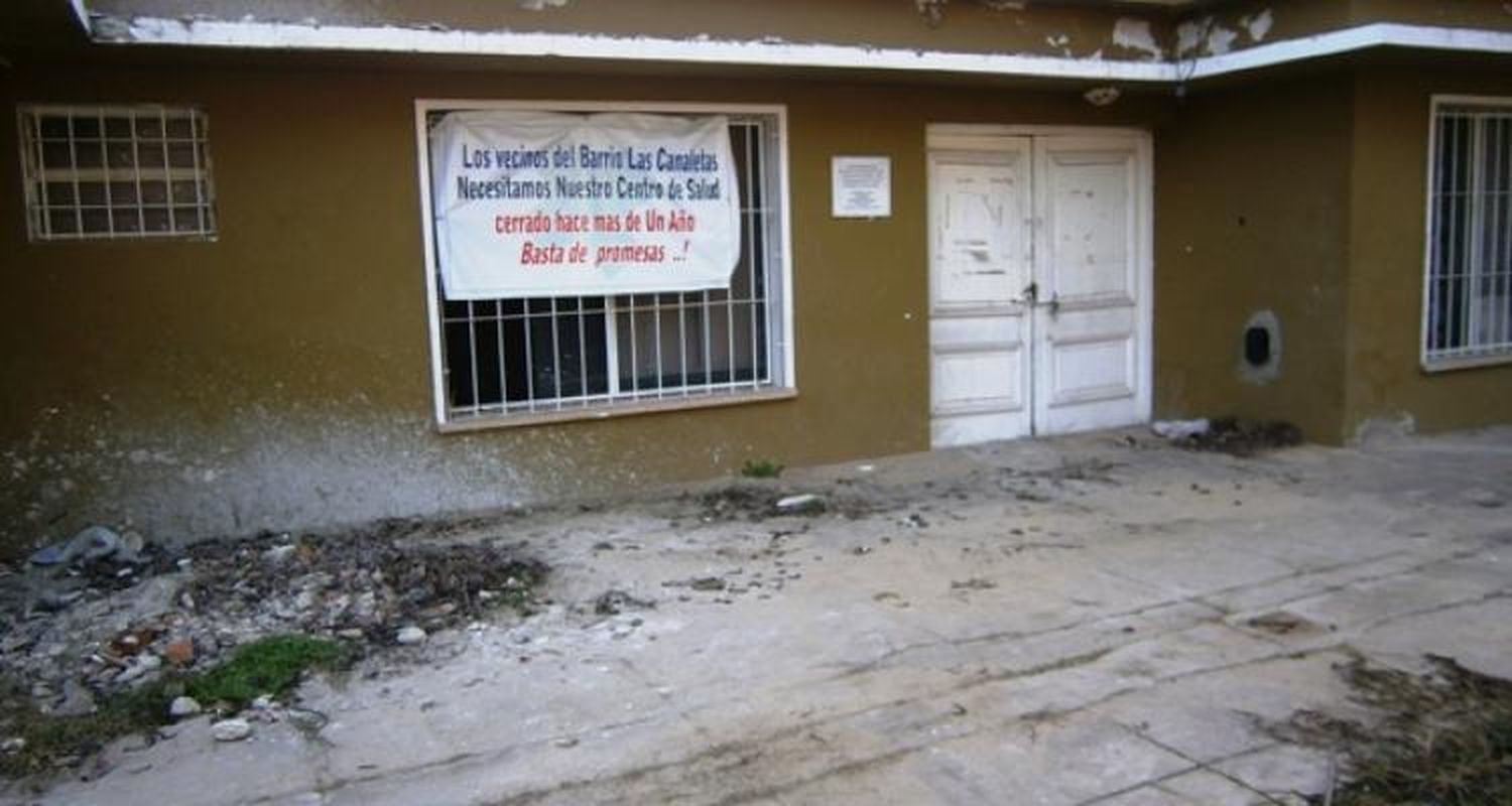Continúan las quejas por el Centro de Salud de Las Canaletas