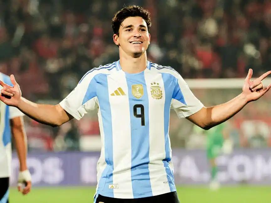 Argentina impuso su jerarquía y dejó a Chile sin margen de error