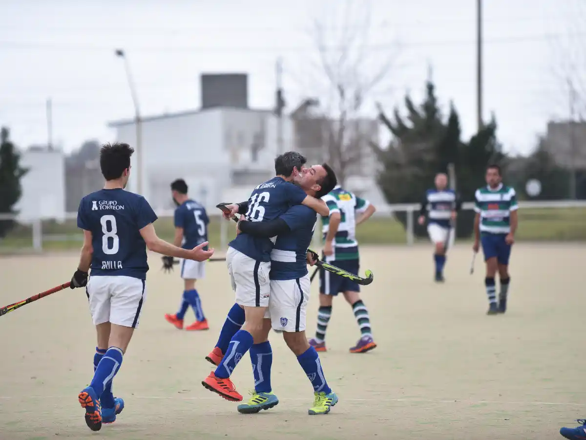 Antártida se quedó con el clásico