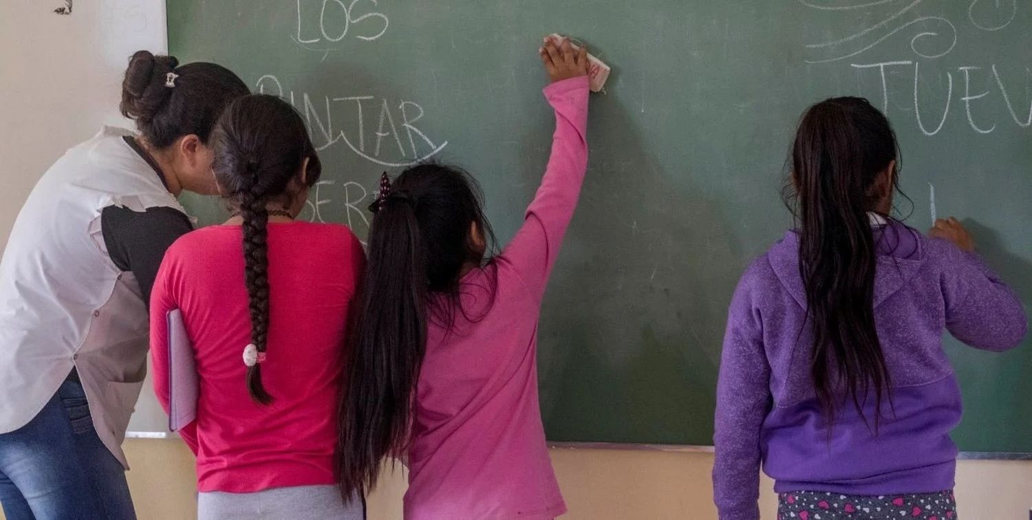 Amplia búsqueda de voluntarios para apadrinar niños escolarizados de bajos recursos