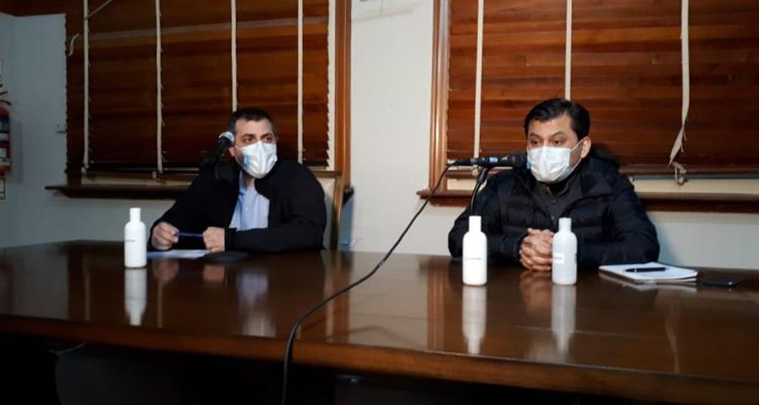 Coronavirus: En conferencia de prensa, el gobierno local anunció tres nuevos casos positivos entre los que está el de Jorge Epelde