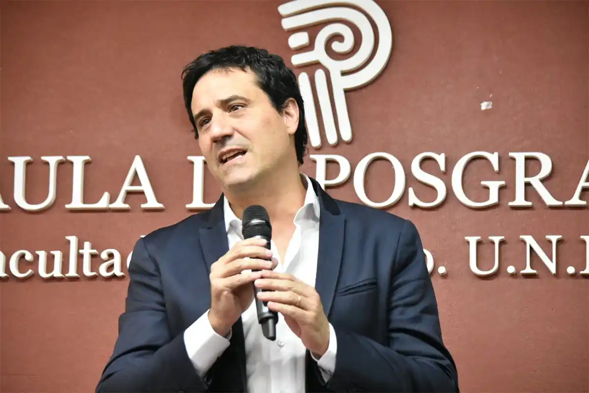 Maxi Abad: “Ni el culto a grieta, ni el país pendular, necesitamos un país y una provincia con un modelo de desarrollo, modernización e integración social”