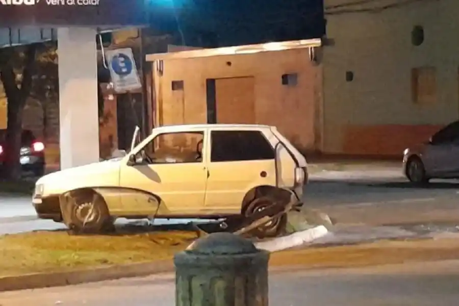 Dolor en Santa Fe: una nena de 10 años murió tras salir despedida del auto en un violento choque