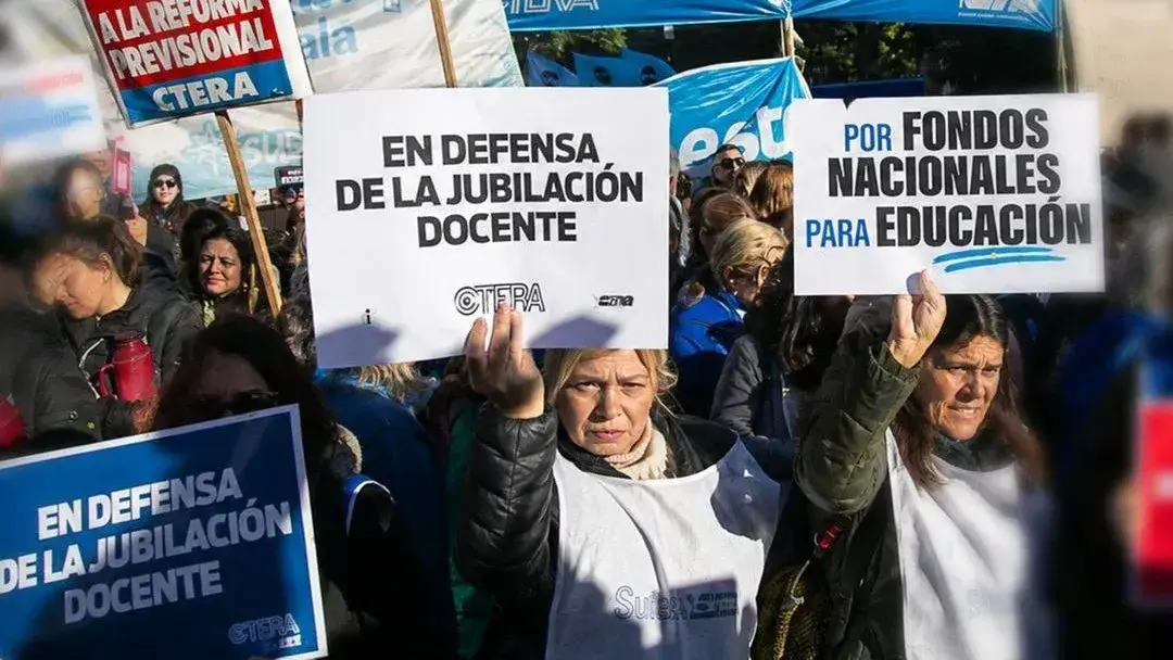 Docentes en defensa de la jubilación del sector. (Foto Archivo)