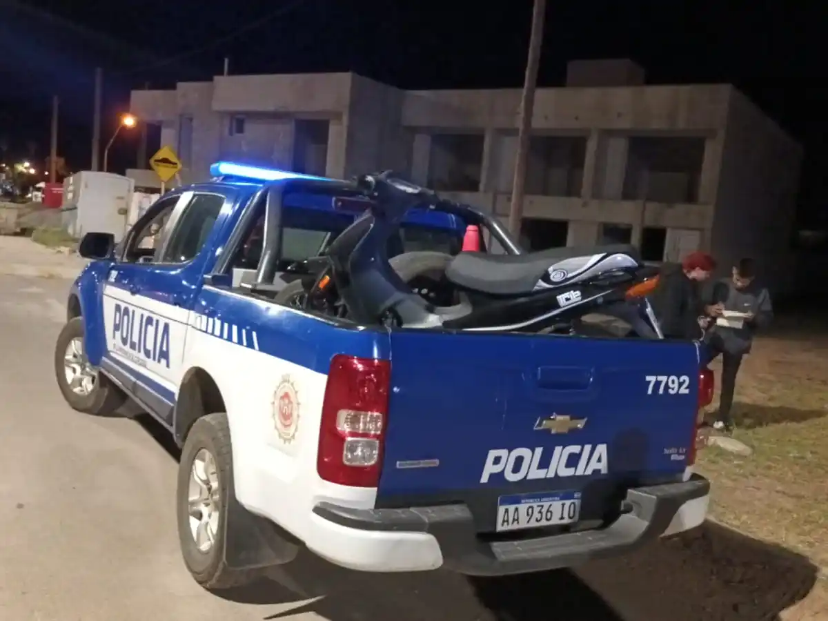 Nuevo operativo interfuerzas en la costanera: 15 motos retenidas y un menor demorado 