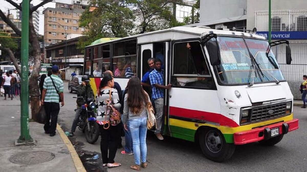 ¡AUMENTÓ EL PASAJE! La tarifa del transporte queda establecida en Bs.10