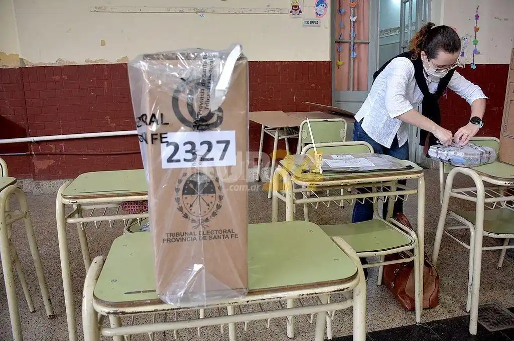 Las escuelas de Santa Fe volverán a tener clases el martes al mediodía