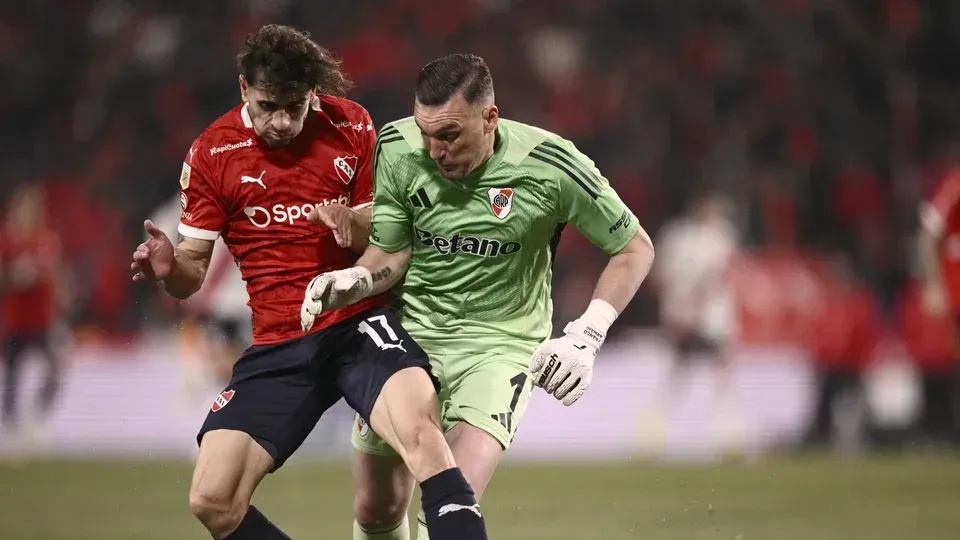 En un partido con tres goles anulados, River empató con Independiente en el Libertadores de América