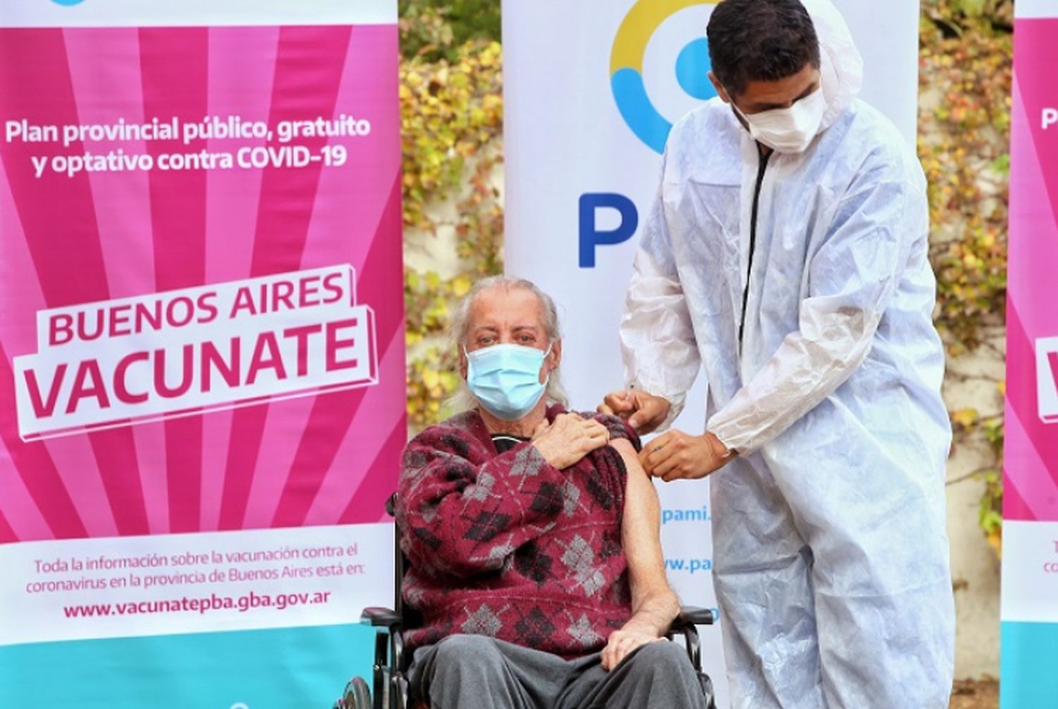 Mayores de 70 años podrán vacunarse contra el Covid sin inscripción previa y sólo con DNI