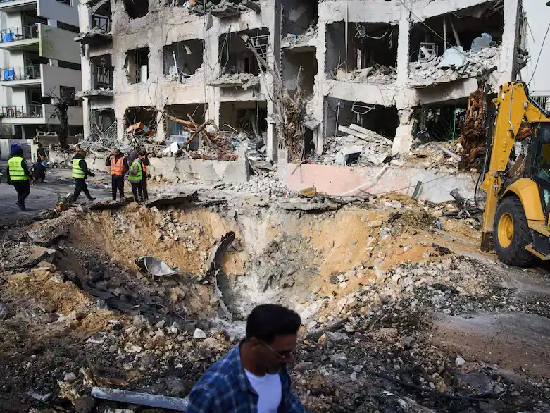 Ataques de Israel y Estados Unidos sacuden Teherán mientras Irán amplía sus contraataques