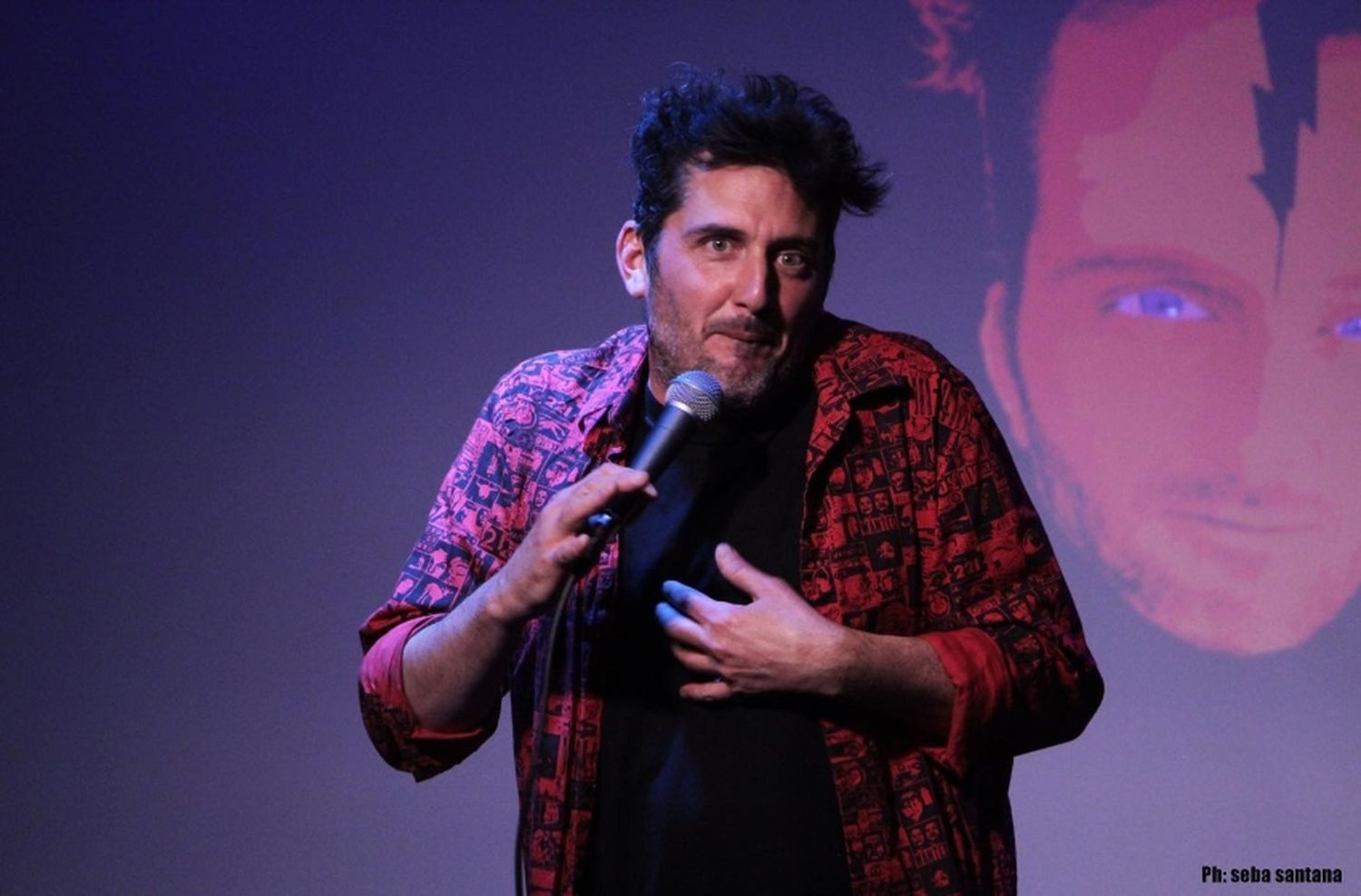 Fede Simonetti llega a Mar del Plata con su show de stand up "Dispenser" 