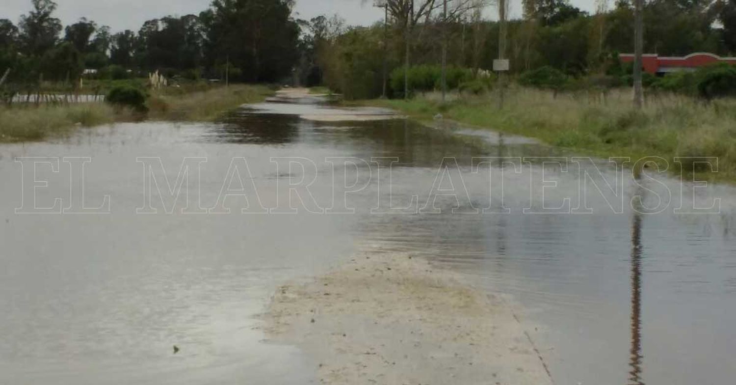 Barrios del norte quedaron aislados por las inundaciones del temporal