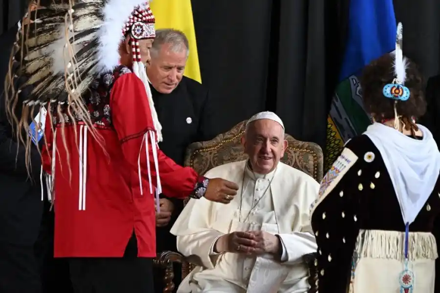 El Papa pidió "perdón" a los indígenas por el rol de cristianos en su "destrucción cultural"
