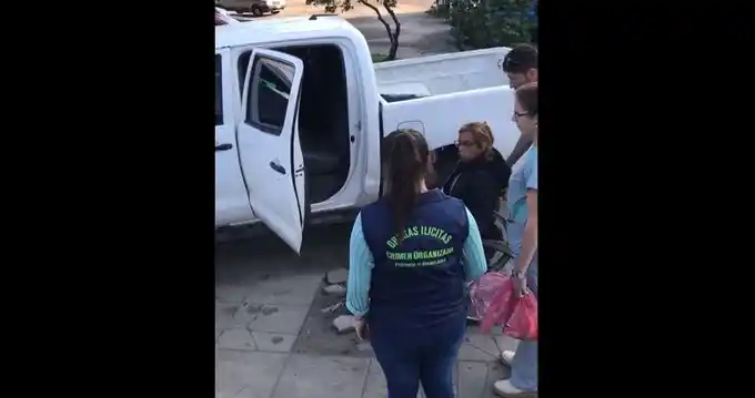 Mar del Plata: Detuvieron a joven trans que vendía drogas en sillas de ruedas con su madre