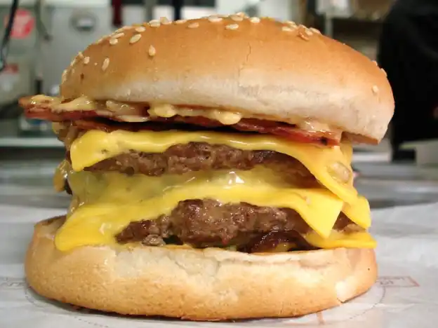 McDonald’s producirá queso cheddar en Argentina