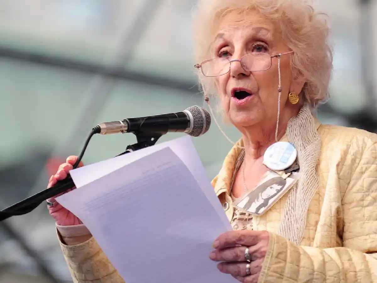 Para Estela Carlotto, Bullrich busca "legalizar la muerte"   