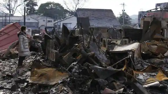 CRECE NÚMERO de desaparecidos por el terremoto en Japón: rescatistas  buscan cuerpos y ayudan a los damnificados