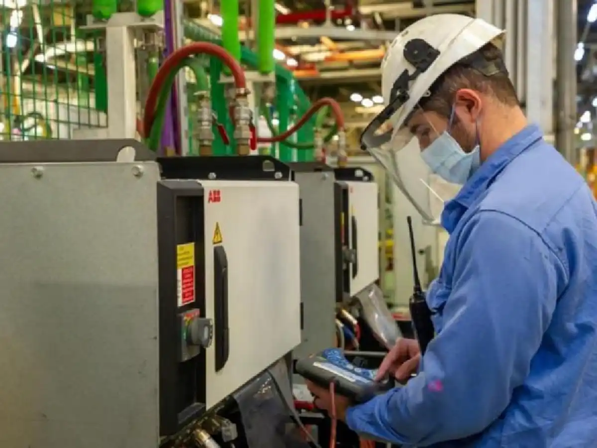 La actividad industrial creció en abril 55,9%
