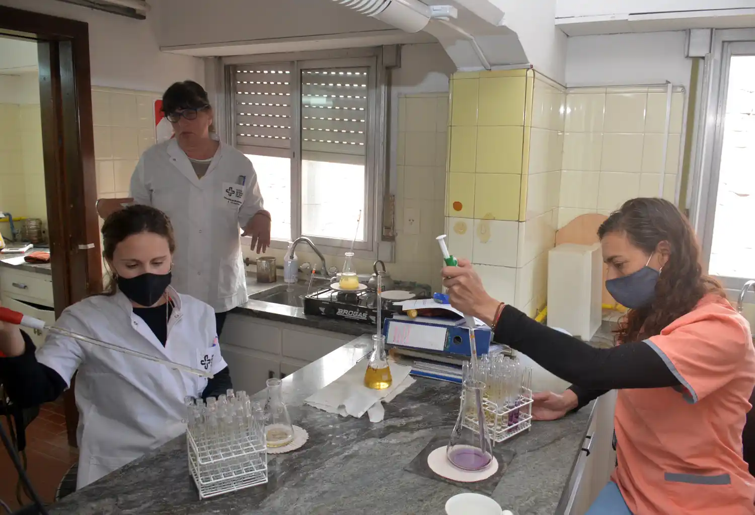 Bromatología procesa unas 1.500 muestras por mes ante la suba en la demanda de control de alimentos