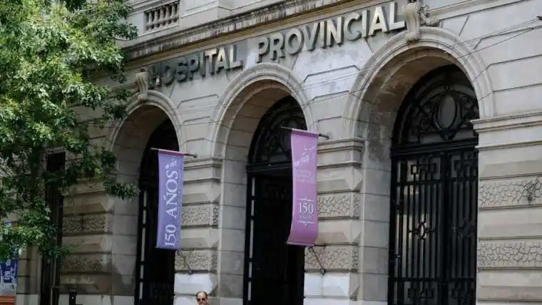 Un joven de 16 años fue baleado por sicarios en Rosario