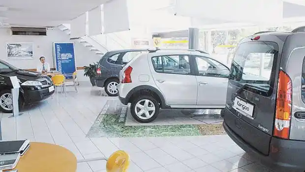 Caída en venta de autos: Evalúan medidas para retrotraer precios 