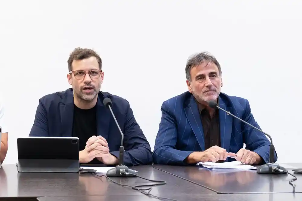 Los diputados De Jesús y Eslaiman, presidente e integrante de la Comisión de Presupuesto.