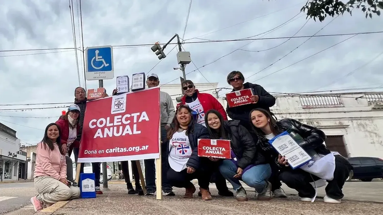 Aspecto de la campaña realizada por Cáritas San José.