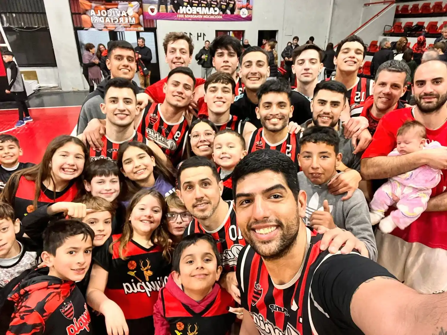 El "Rojo" venadense derrotó al de Firmat y lo alcanzó en el segundo puesto de la tabla.