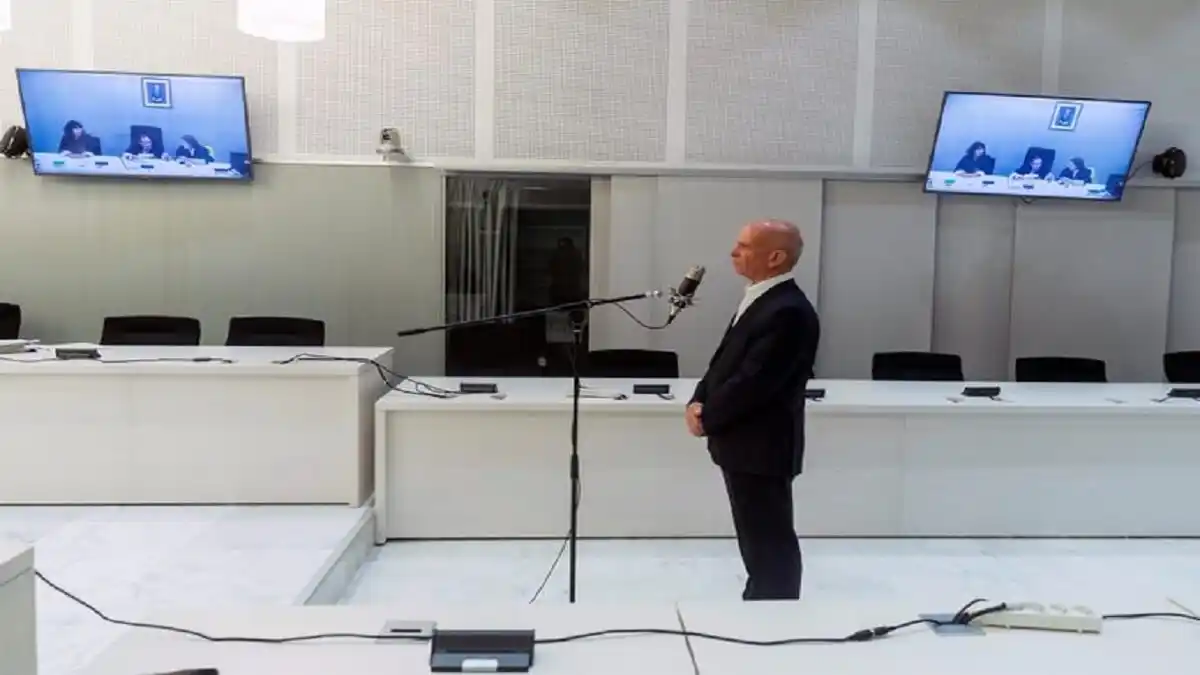 JUSTICIA ESPAÑOLA ESTIRA Y ENCOGE con el El Pollo Carvajal y abre otra causa contra Podemos