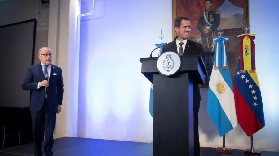 Guaidó en Argentina: “Agradecemos el gesto que han tenido con los venezolanos”