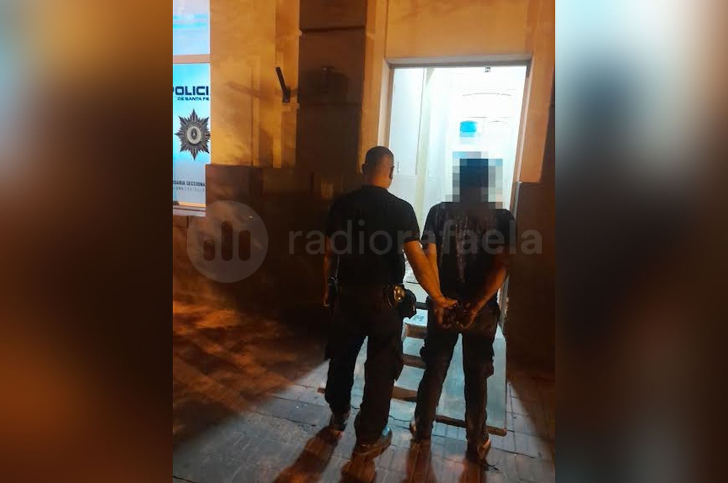 Por la denuncia de un remisero, atraparon a un joven con pedido de captura