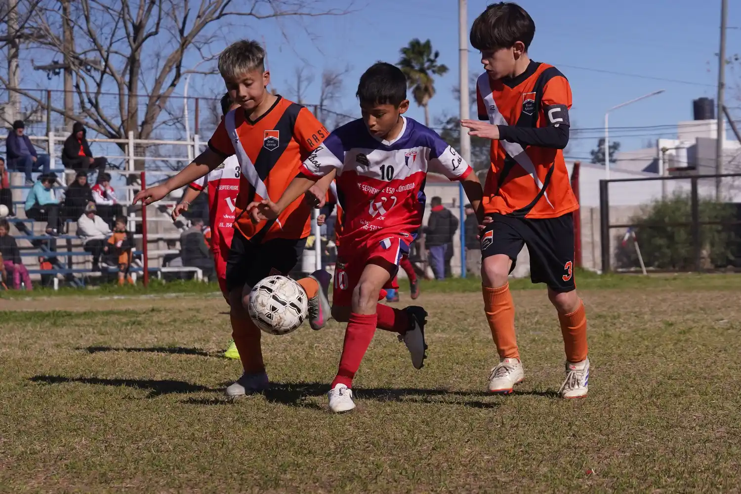 Domingo de Baby Fútbol en San Francisco.