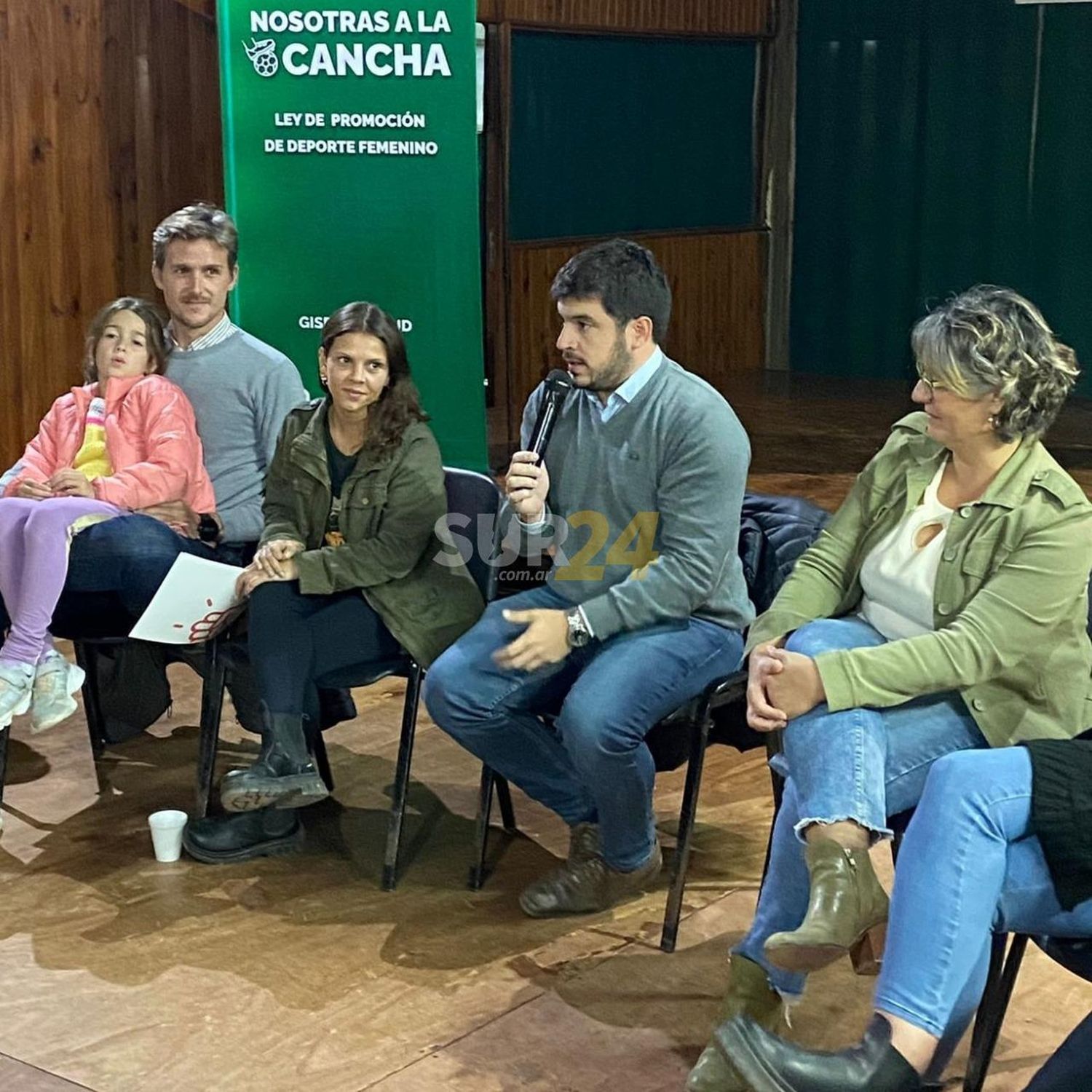 Chiarella brindó su apoyo al proyecto de ley para promover el deporte femenino