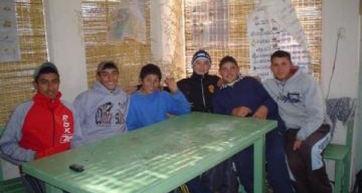 Los chicos que quieren cambiar el barrio Hermano Indio