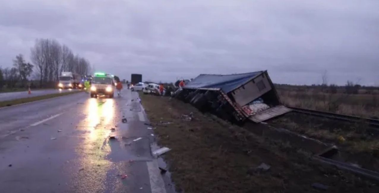 Múltiple choque a la altura del Complejo Zárate-Brazo Largo: al menos 3 muertos