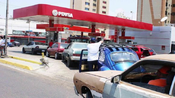 ¿Se viene un AUMENTO DEL COMBUSTIBLE a precio internacional? Este sería el monto