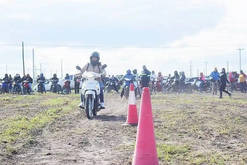 Cursos de capacitación para la licencia de conducir 
en los barrios Nueva Pompeya y Villa del Carmen