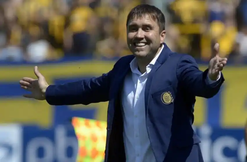 Coudet confesó: «10 o 15 días antes de agarrar Racing estuve a punto de volver a Central»