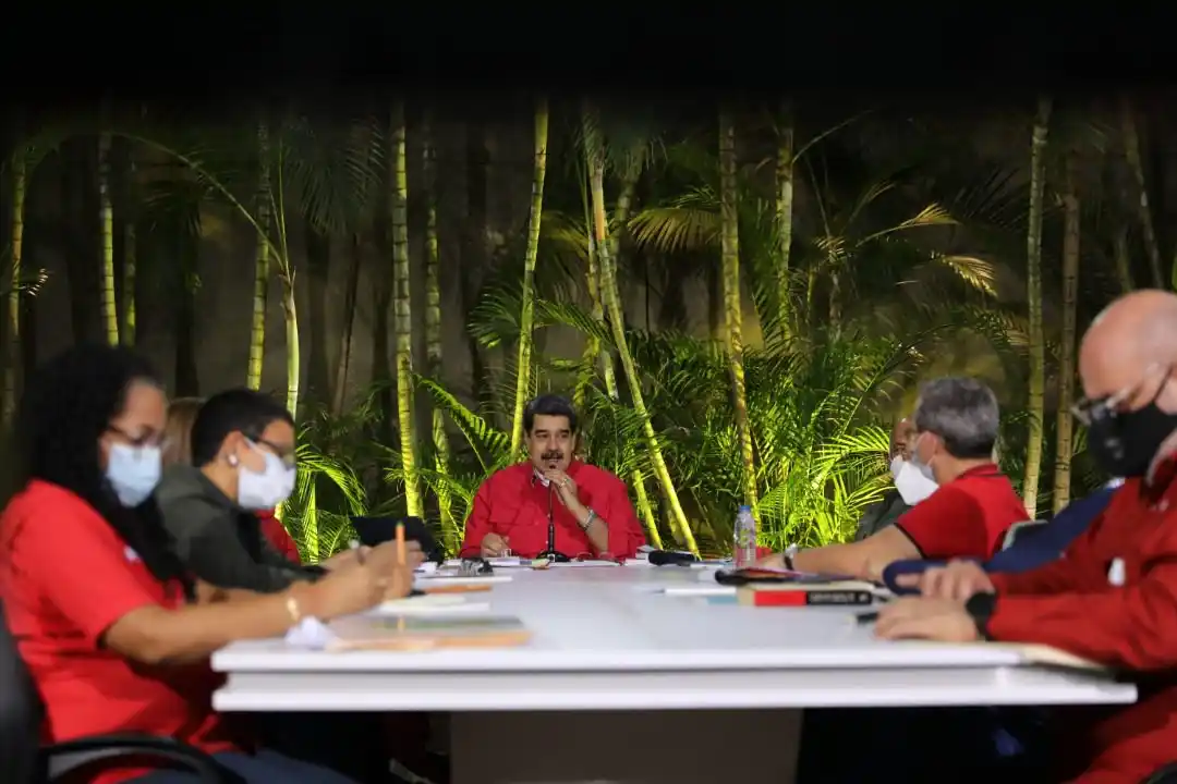 Maduro espera reunirse con gobernadores y alcaldes electos el 21N para “trabajar en conjunto”
