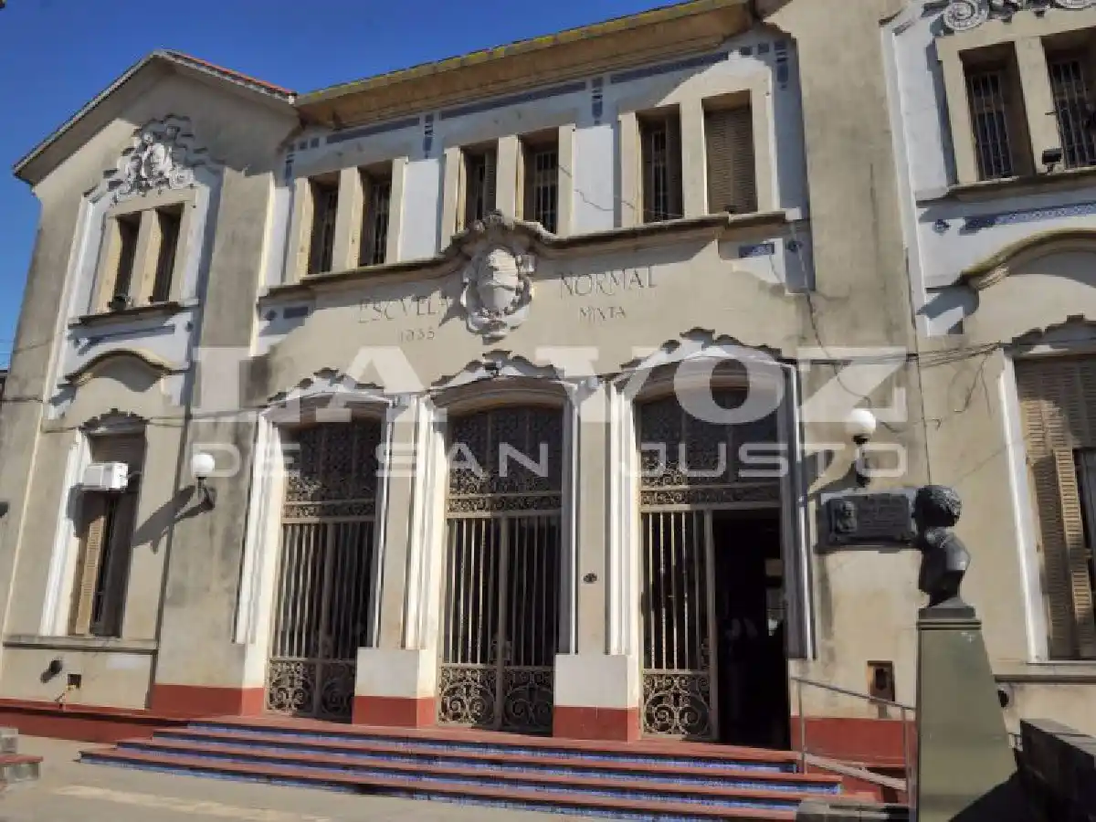 En la Escuela Normal robaron 4 televisores 