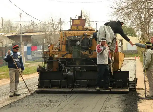 Más de tres millones de pesos en la pavimentación de calles
