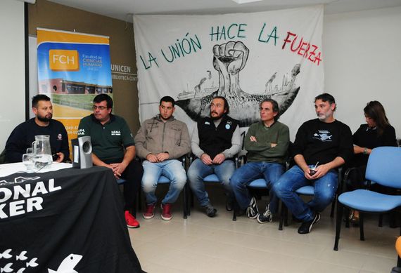Nueva instancia de diálogo en el conflicto por el cierre de la planta de Loma Negra Barker