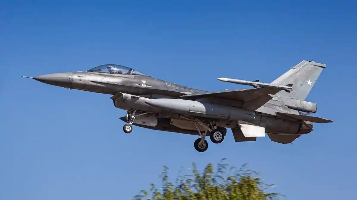 Los aviones de combate F-16 comprados a Dinamarca ya iniciaron sus primeros vuelos en la provincia de Córdoba.