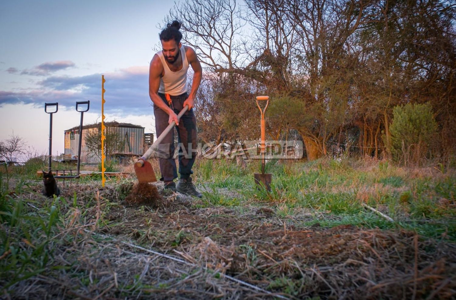 Se recibió de contador e iba a poner un estudio en Gualeguaychú, pero dejó todo por la naturaleza