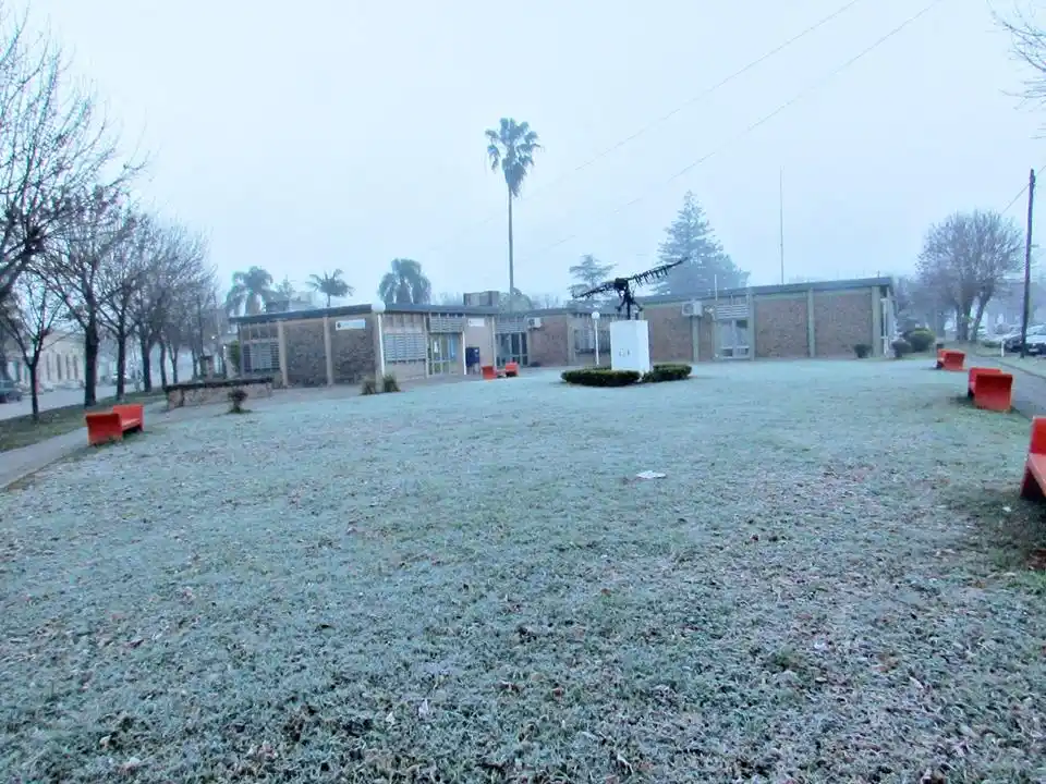 Ropa y una comida caliente para quienes más lo necesitan